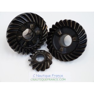 75 - 90 CV 2T - PIGNONE PIEDE DI MOTORE YAMAHA 688