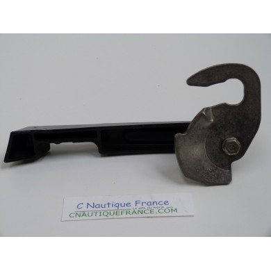 30 - 50 HP LATCH HANDLE HOOK MERCURY 823573F 1