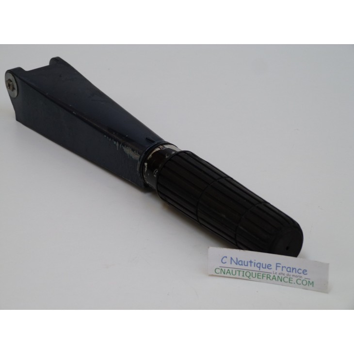 9.9 - 15 HP 2S STEERING HANDLE  YAMAHA MARINER 682