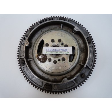 25 HP 2S FLYWHEEL YAMAHA  695