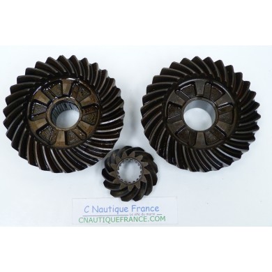 F75 F100 PINION GEAR  75 - 100 HP 4S YAMAHA 67F