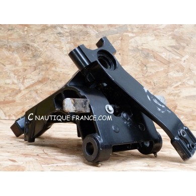 DF40 DF50 SWIVEL AND STEERING BRACKET 40 - 50 HP 4S SUZUKI