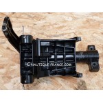 DF40 DF50 SWIVEL AND STEERING BRACKET 40 - 50 HP 4S SUZUKI