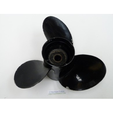 13.75 X 17 PROPELLER SUZUKI