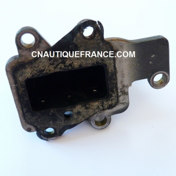BOITE A CLAPETS 8 CV 2T YAMAHA MARINER 677 8B - 8M 