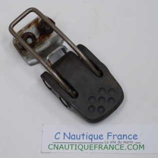 BF25 BF50 LEVER FASTENER 25 - 50 HP HONDA