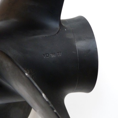 60 - 130 HP  PROPELLER 13.50 X 15 SOLAS YAMAHA SELVA TOHATSU