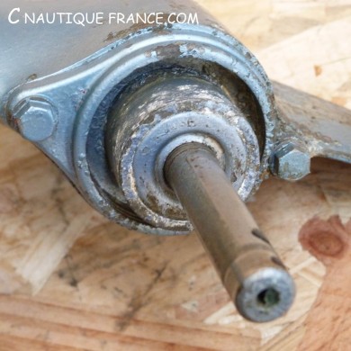 5 - 8 HP 2S LOWER UNIT JOHNSON EVINRUDE