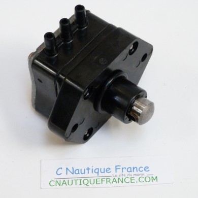 USED FUEL PUMP YAMAHA OUTBOARD F25 - F60 826398T3