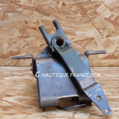 F50 BRACKET SWIVEL 50 HP 4S YAMAHA 62Y