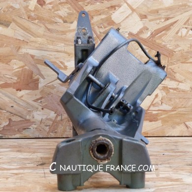 F50 BRACKET SWIVEL 50 HP 4S YAMAHA 62Y