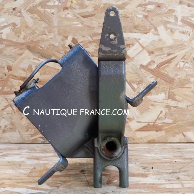 F50 BRACKET SWIVEL 50 HP 4S YAMAHA 62Y