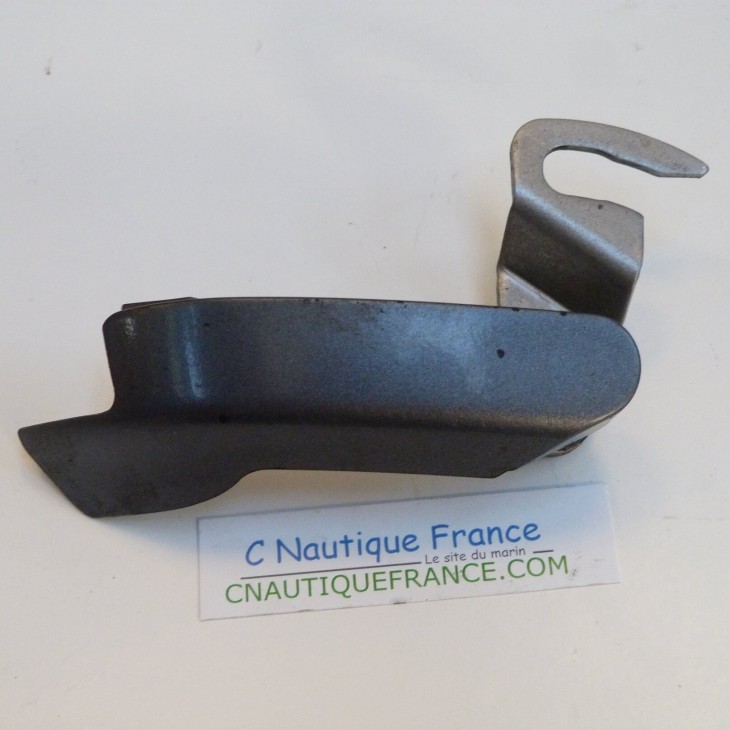 F30 F60 ATTACCO COFANO 30 - 60 CV 4T YAMAHA 67C 42815