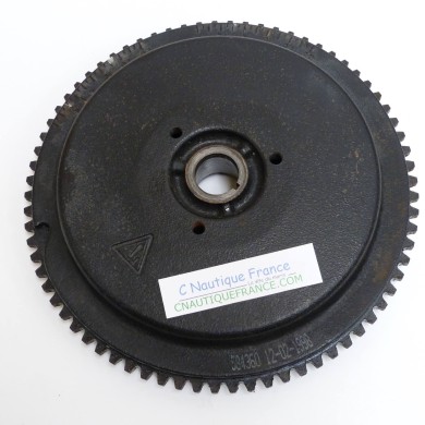50 - 70 HP 2S 3 CYL. FLYWHEEL JOHNSON EVINRUDE 584360