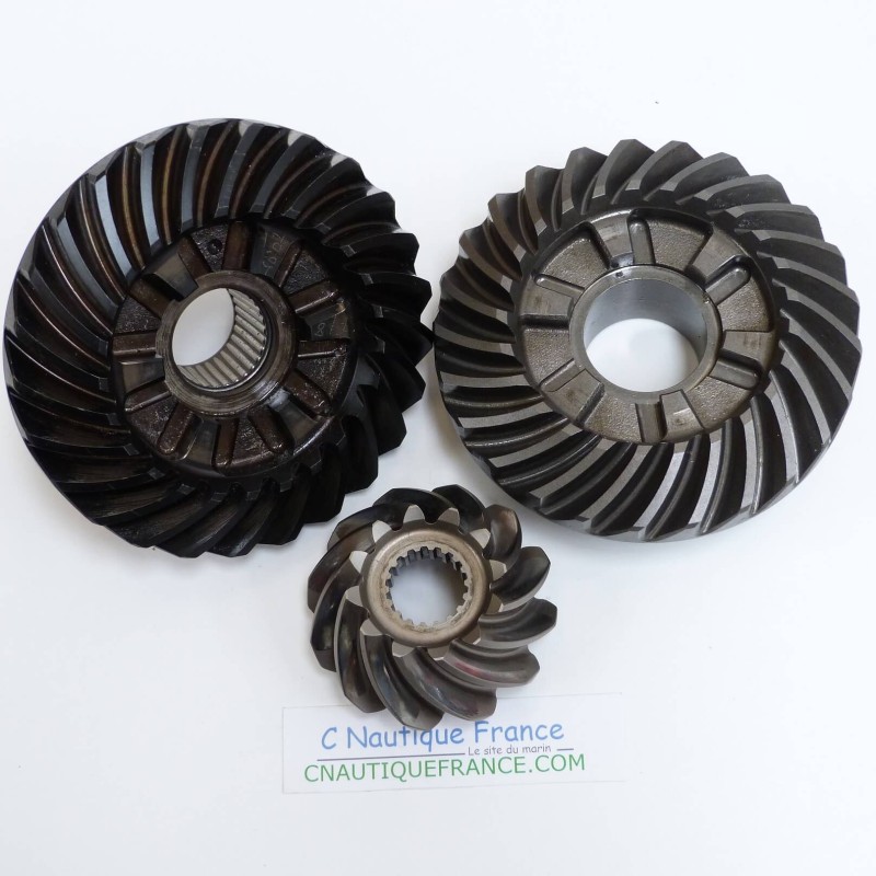 Set pignons embase  SUZUKI 150 - 175 CV 4T 96J DF150 DF175