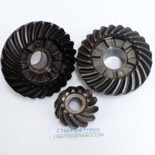 Set pignons embase  SUZUKI 150 - 175 CV 4T 96J DF150 DF175