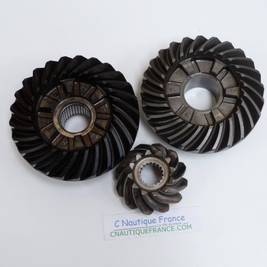 Set pignons embase  SUZUKI 150 - 175 CV 4T 96J DF150 DF175