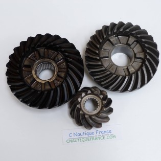 Set pignons embase  SUZUKI 150 - 175 CV 4T 96J DF150 DF175