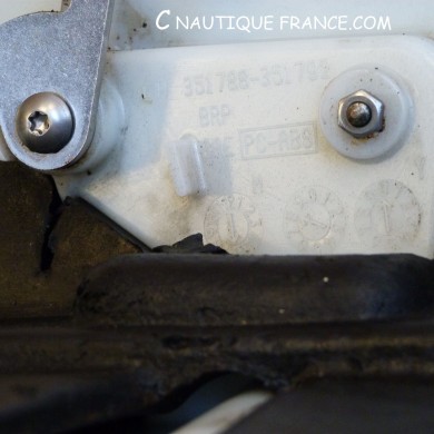 115 - 130 HP SIDE COVER EVINRUDE E-TEC