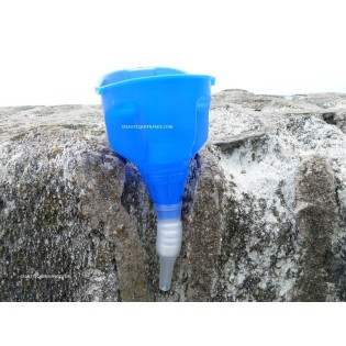 FUNEL WITH DETACHABLE SPOUT