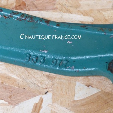 VOLVO PENTA ENGINE BRACKET 833977