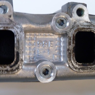 PLAQUE D'ECHAPPEMENT 60 - 70 V 4T SUZUKI 99E DF60 DF70