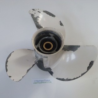 60 - 130 HP PROPELLER YAMAHA 13 1/2 X 15