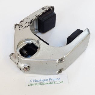 BF9.9 BF15 LOWER MOUNT 9.9 - 15 HP 2S HONDA ZV4