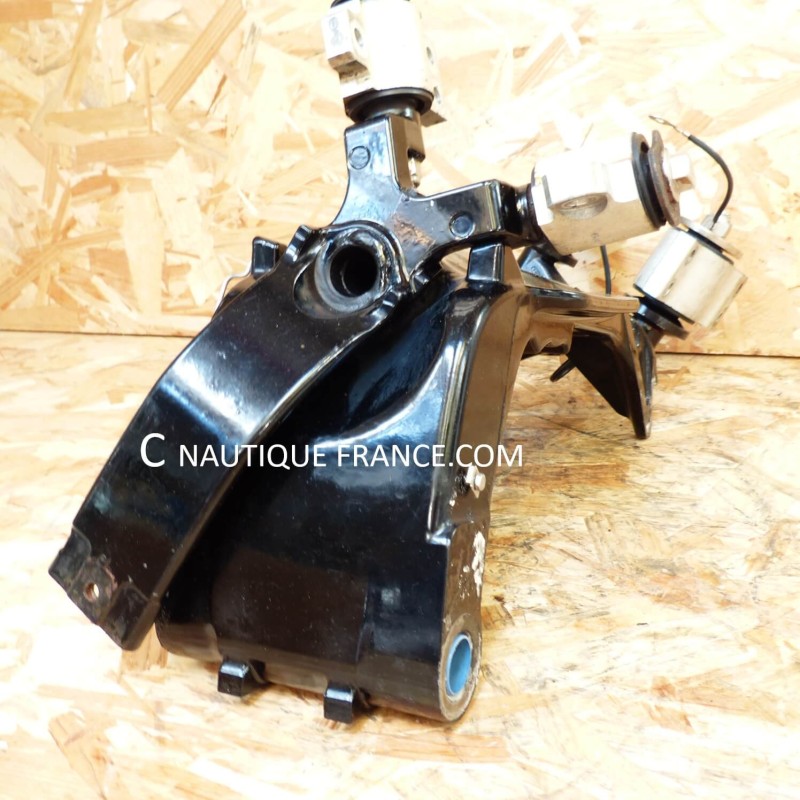 135 - 150 HP 4S L4 EFI STEERING SUPPORT AND PIVOT FOR MERCURY