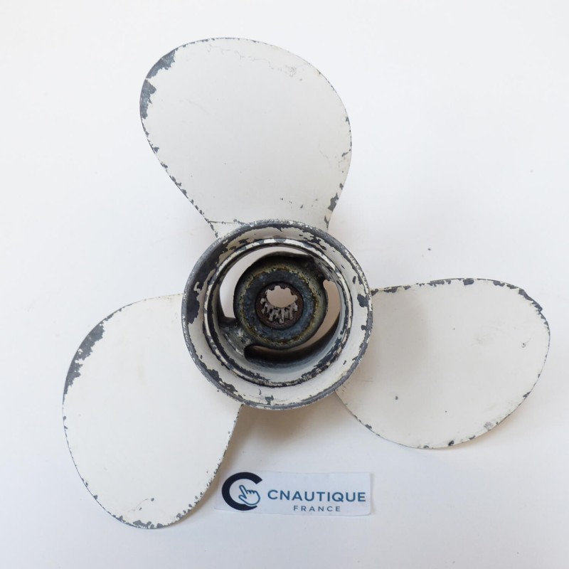 20 - 30 HP PROPELLER YAMAHA MARINER  9 7/8 X 10 1/2