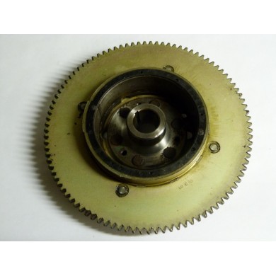 FLYWHEEL MITSUBISHI SUZUKI F4T419