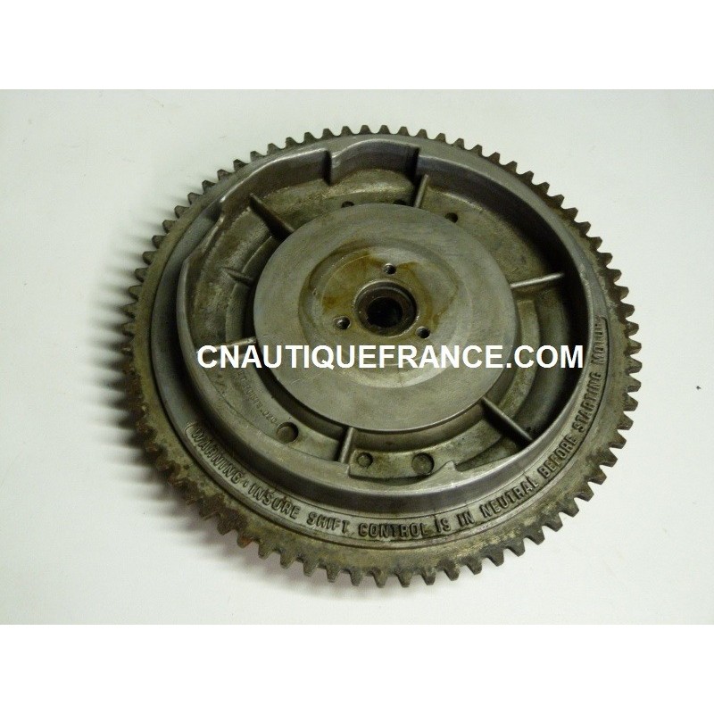 VOLANT MAGNÉTIQUE 18 - 20 - 25 CV 2T V4 JOHNSON EVINRUDE 581561