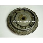 VOLANT MAGNÉTIQUE 18 - 20 - 25 CV 2T V4 JOHNSON EVINRUDE 581561