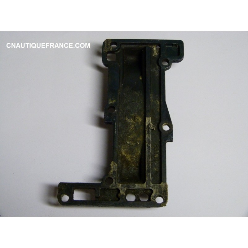 PLAQUE D' ÉCHAPPEMENT 6 - 8 CV 2T YAMAHA 6G1