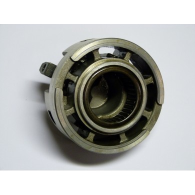 BEARING HOUSING LOWER UNIT JOHNSON EVINRUDE 387152