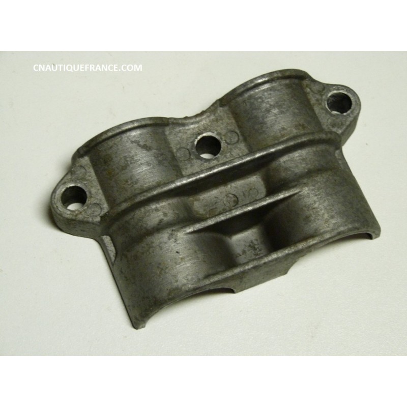 COUVERCLE DE SILENT BLOC 48 - 55 CV 2T YAMAHA
