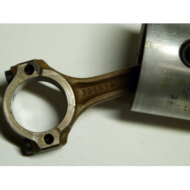 PISTON AND CONNECTING ROD OMC JOHNSON EVINRUDE