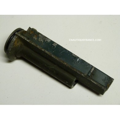 HOUSING OIL SEAL 4 - 5 HP 2S YAMAHA MARINER 6E0 6E3