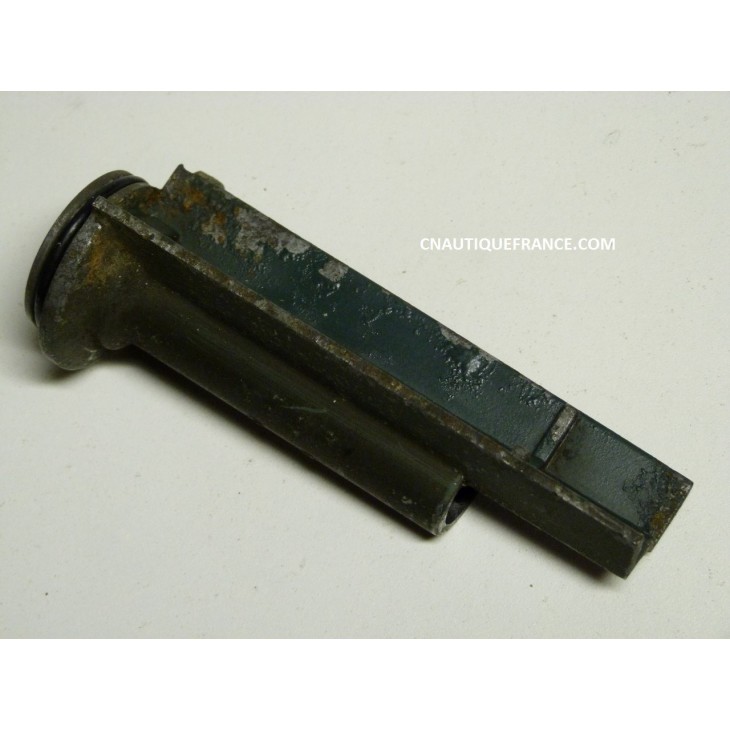 HOUSING OIL SEAL 4 - 5 HP 2S YAMAHA MARINER 6E0 6E3