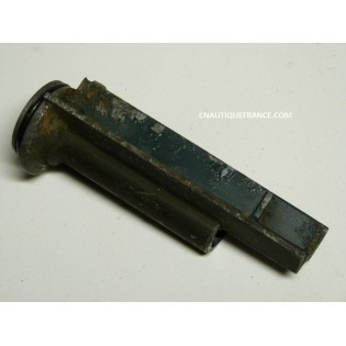 HOUSING OIL SEAL 4 - 5 HP 2S YAMAHA MARINER 6E0 6E3