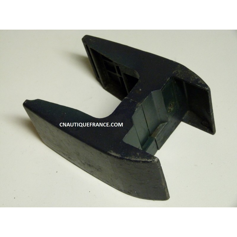 COVER LOWER MOUNT 25 - 30 HP 2S YAMAHA
