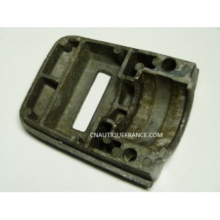 COVER LOWER MOUNT 40 HP 2S YAMAHA MARINER 6E9