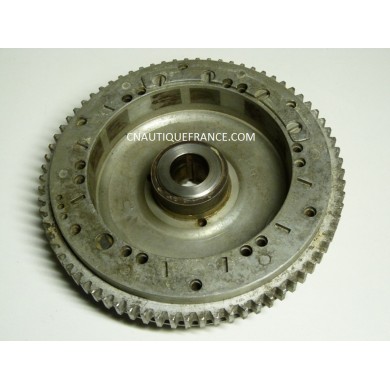 FLYWHEEL 65 - 75 HP 2S JOHNSON EVINRUDE 582898