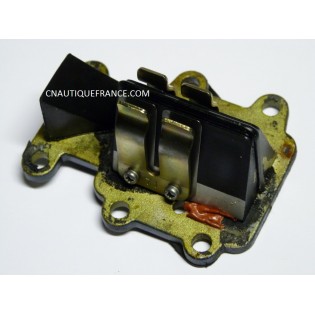 BOITE A CLAPET 9.9 CV 2T YAMAHA MARINER 682