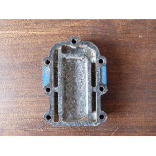 COUVERCLE PLAQUE D' ÉCHAPPEMENT DT9.9 SUZUKI