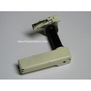 LATCH HANDLE 40 - 70 HP JOHNSON 396606