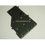 COUVERCLE PLAQUE ECHAPPEMENT 40 CV YAMAHA 676  02