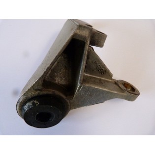 SUPPORT MOTEUR OMC JOHNSON EVINRUDE 313833