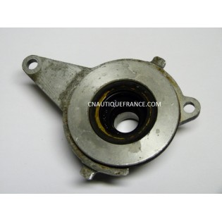 HOUSING OIL SEAL 30 HP 2S YAMAHA 6J8