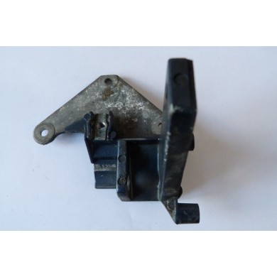 ÉTRIER 9.9 CV 4T  YAMAHA 6G8-42738-00-94